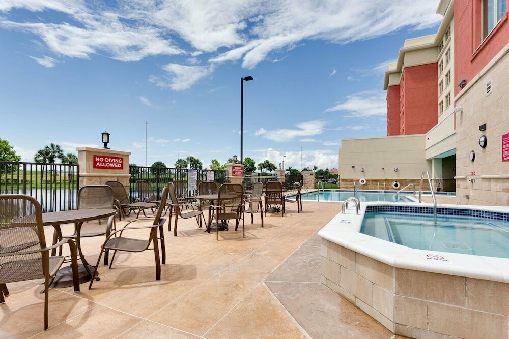 Drury Inn & Suites Fort Myers Airport FGCU