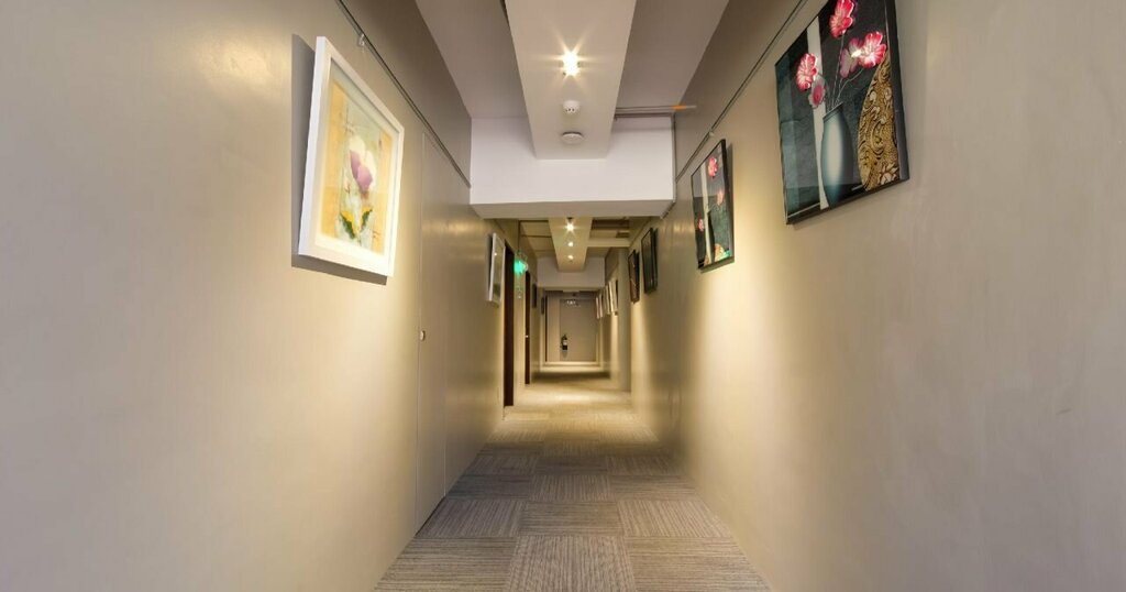 Oyo 146 Solace Hotel