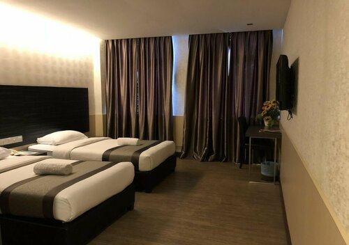 Hotel Austin Paradise, Prenota Hotel Hotel economici a Johor