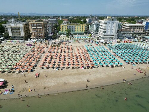 Hotel Holiday Park, Забронировать Отель Отели в центре Беллария-Иджеа-Марина, в центре