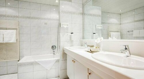 Auenhof, Book Hotel Hoteller i Vorarlberg med parkering, Parkering