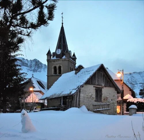 Hotel le Chalet, Book Chalet Hoteller i Rhône-Alps med parkering, Parkering