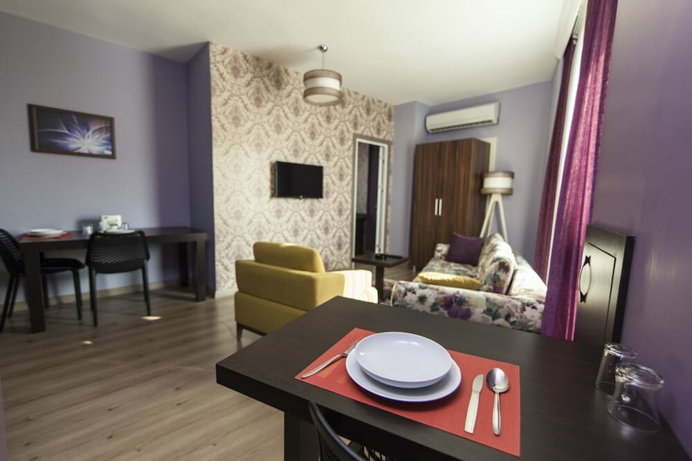 ‪Bossuite Otel‬