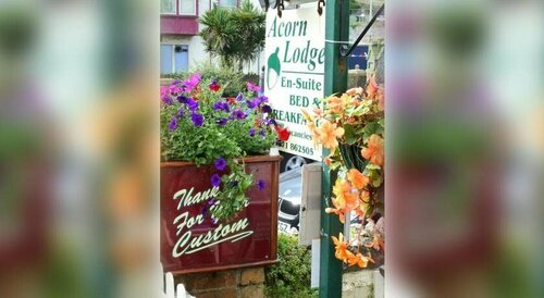 Acorn Lodge, 예약 호텔 일프러컴 Devon
