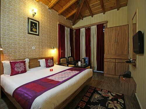 The Raikwals Hotel and Resturant, Брондау Қонақ үй Bhimtal Uttarakhand