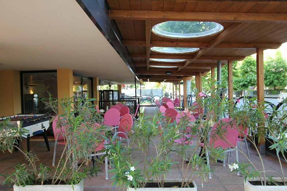 Hotel Settebello Ceredi Of Silvia & C. SAS