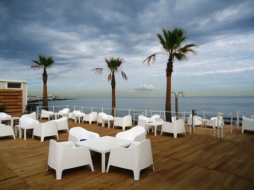 Villa Dafne, Varaa Villa Bari hotellit, joissa on uima-allas, Uima-allas
