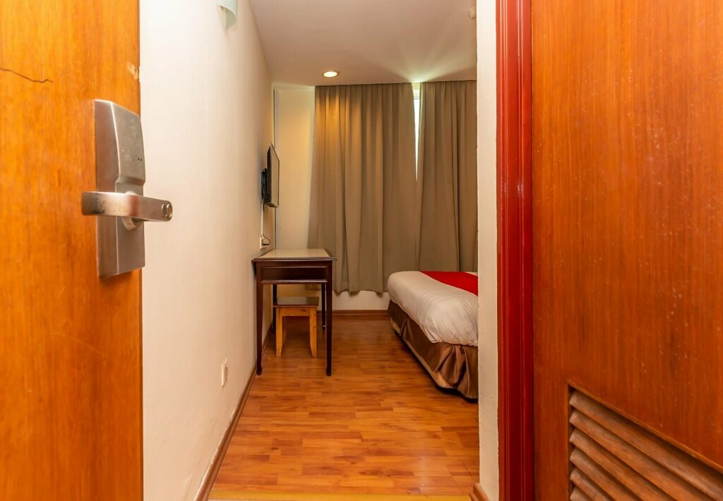 Ninety Six Hotel