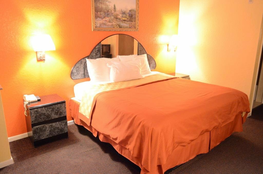 Texan Inn & Suites