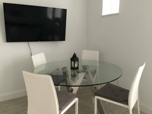 Villas of Milano by Global Vacations, Забронировать Отель Майами-Бич Miami Metropolitan Area, рядом с South Florida Boxing Gym