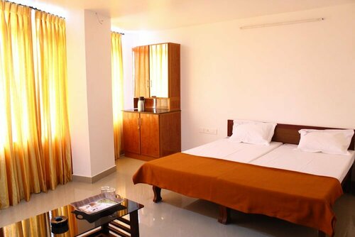Mandoli Residency, Забронировать Отель Отели Коччи 3 звезды, рядом с Ernakulam Public Library, 3*