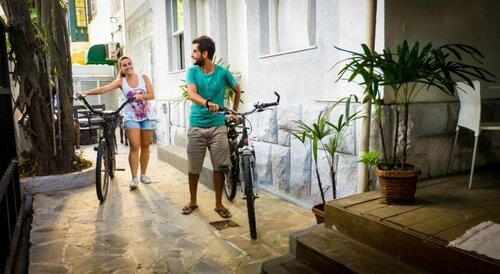 Che Lagarto Hostel Copacabana, Забронировать Хостел Недорогие отели Рио-де-Жанейро, рядом с Pasmado Belvedere, недорого