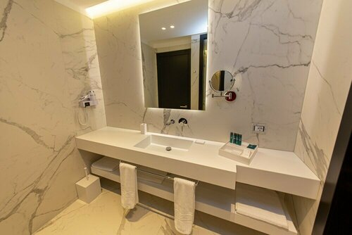 The Unik Hotel, Book Hotel Hoteller i Tirana County med parkering, Parkering