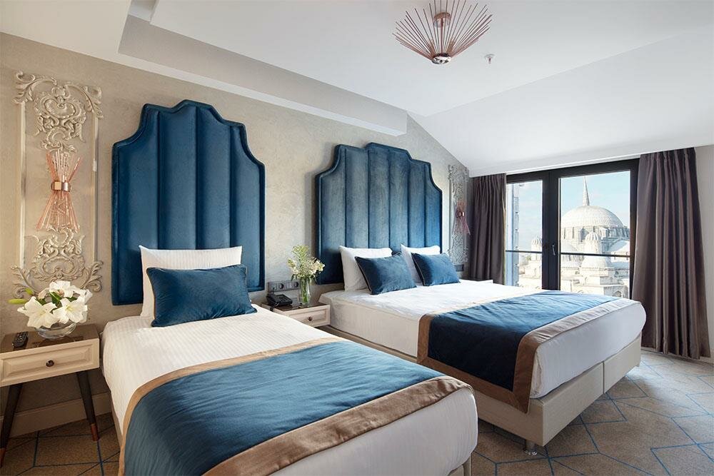 Danis Hotel