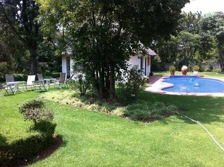Anashe Guest House, Buchen Sie Pension Hotels in Gauteng mit Parkplatz, Parkplätze
