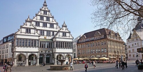Aparthotel Paderborn, Varaa Hotelli Born Paderborn