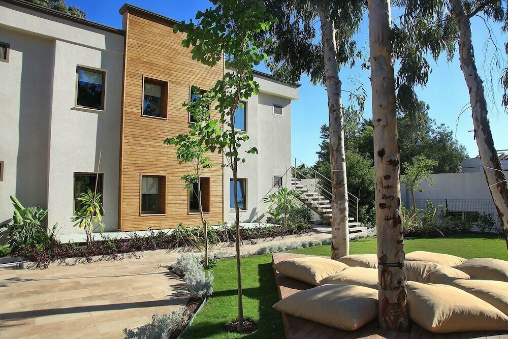 Ara Residences