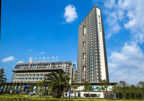 Ziyue Conifer Suite Hotel Sanya, Rezervați Hotel Hoteluri în Hainan cu parcare, Parcare