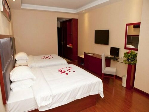 GreenTree Inn HaiKou Longhua District JinNiu Road Hotel, Rezervați Hotel Hoteluri în Hainan cu parcare, Parcare