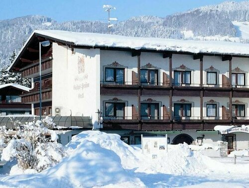 Hotel Restaurant Gradlwirt, Book Mini-hotel Hoteller i Tyrol med parkering, Parkering
