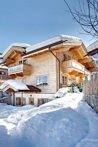 Hubers Chalets, Rezerwuj Chalet Hotele w Tirol z Parkingiem, Parking