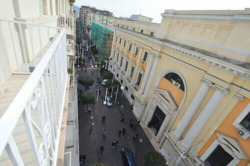Residenza Eleonora - Amami Collection, Забронировать Отель «постель и завтрак» Отели в центре Салерно, в центре