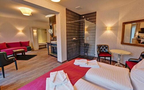 SPREE Hotel in der Altstadt, Забронировать Отель Отели Люббенау 4 звезды, рядом с Haus für Mensch und Natur, 4*