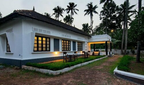 Piggy Hostel Varkala, Забронировать Хостел Варкала штат Керала, рядом с Janardhanaswamy Temple