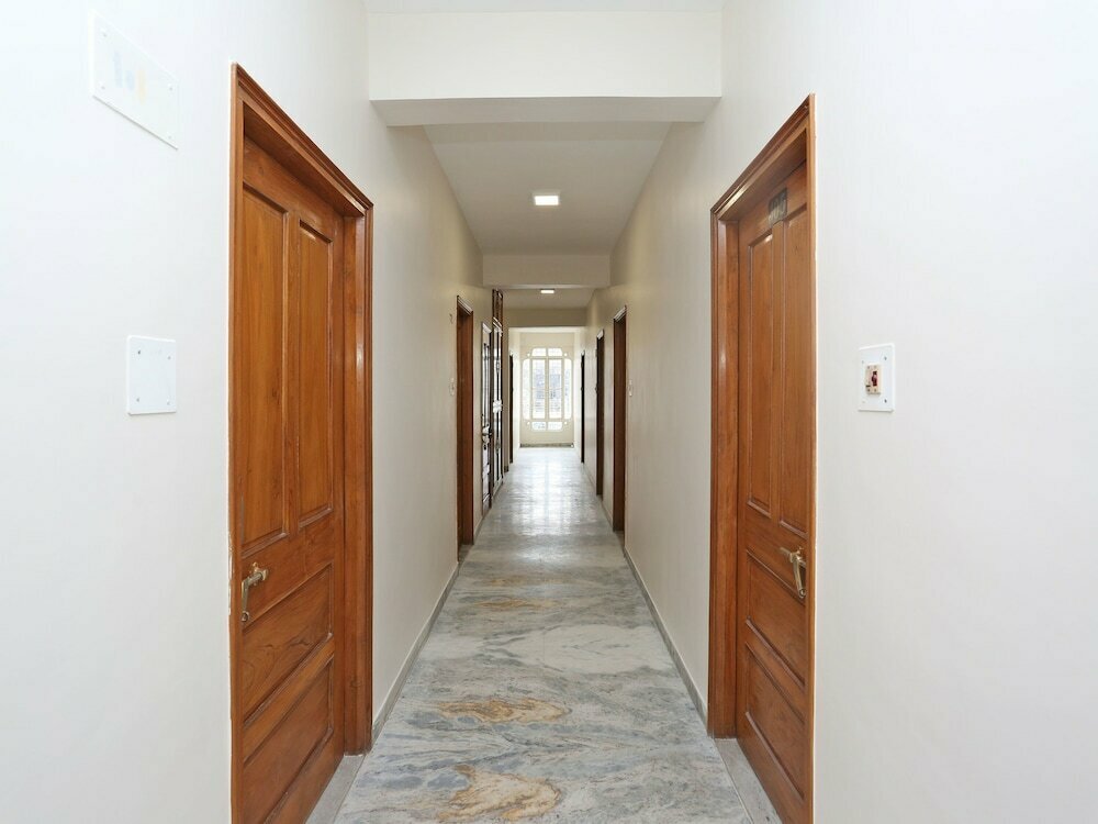 Vijay Palace by OYO Rooms
