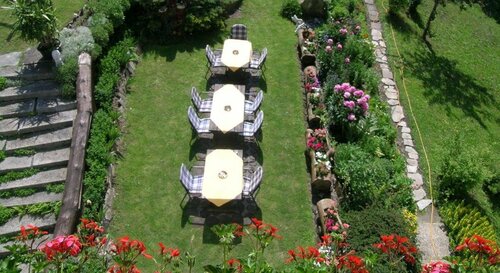Apartments HAUS SCHÖN - Preise inclusive Pitztal Sommer Card, Book Apartment Jerzens Pitztal