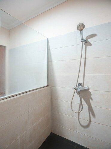 Hotel O Bunga Karang Hotel, Book Hotel Hoteller i Bekasi med parkering, Parkering