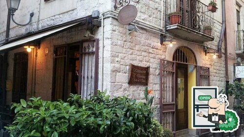 I 13 Cavalieri Guest House, Забронировать Гостевой дом Отели в центре Барлетта с завтраком, отели в центре Барлетта с завтраком