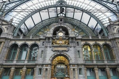 Отель Indigo Antwerp - City Centre, an IHG Hotel, Забронировать Отель Отели Антверпена с бассейном, рядом с Metro Plantin, Бассейн