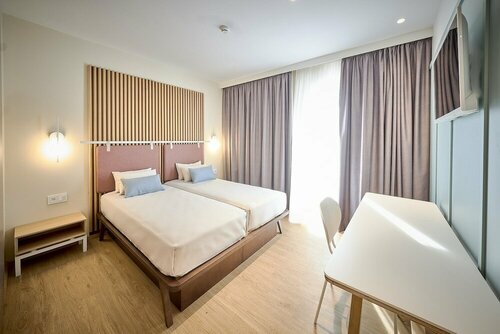 Hotel Leonor Conil, Забронировать Отель Отели Конил-де-ла-Фронтера с парковкой, Парковка