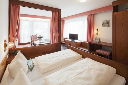 Hotel Tannhof, Забронировать Отель Отели Оберстдорф 3 звезды, рядом с Nikolaus Kloster, 3*
