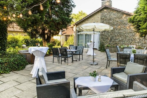 Parkhotel Stadtallendorf, Забронировать Отель Отели Штадталлендорф 4 звезды, 4*