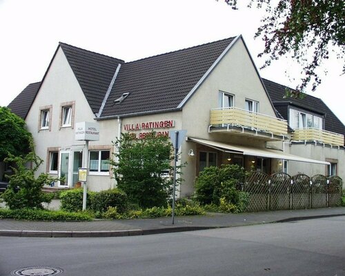 Villa Ratingen, Забронировать Вилла Коттеджи Ратинген, Коттедж