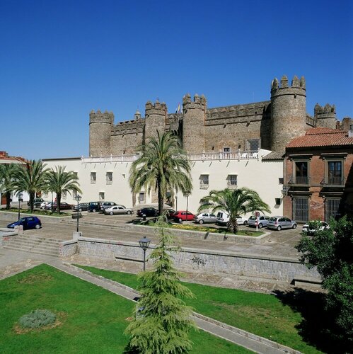 Parador de Zafra, Book Hotel Extremadura hoteller med måltider, Halvpension / Fuldpension