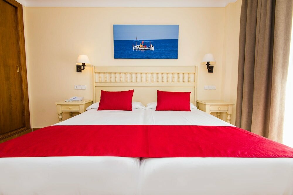 Bell Port Hotel