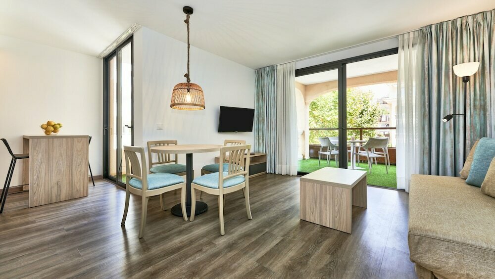 S'Olivera Canyamel Apartments