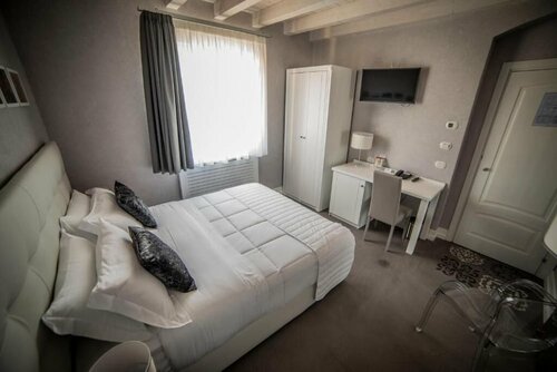 Hotel Villa Flora Relais, Забронировать Отель Бизнес-отели Сицилии, 4* 5*