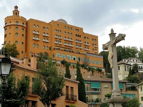 Golondrinas de la Alhambra, Забронировать Отель Центр Гранада, рядом с Дворец Альгамбра
