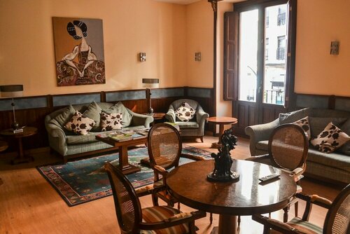 Hostal Cataluña, Забронировать Отель Недорогие отели Сарагосы, рядом с Церковь Санта-Марии Магдалены, недорого