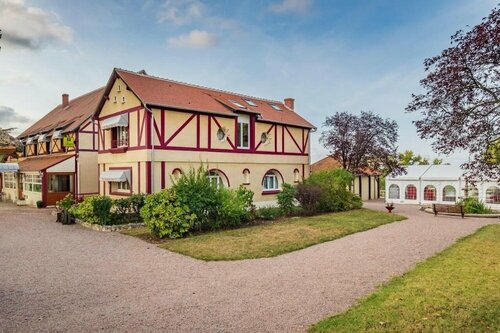 Logis Hôtel Restaurant Le Coq Hardi, Забронировать Отель Пуйи-сюр-Луар Nièvre