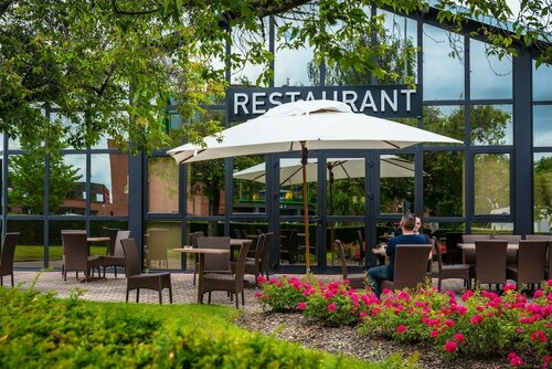 Brit Hotel Rennes St Grégoire – Le Villeneuve, Забронировать Отель Отели Сен-Грегуар 3 звезды, 3*