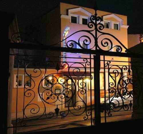 Hotel Galija, Забронировать Отель Отели Пула с завтраком, рядом с Istrian Museum of Contemporary Art, Завтраки