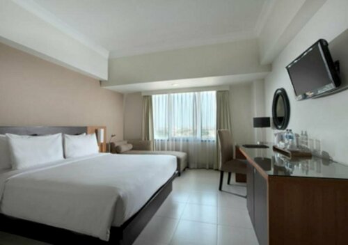 Hotel Santika Pandegiling - Surabaya, Prenota Hotel Hotel economici a Tegalsari