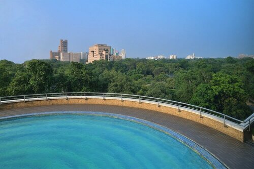 Le Meridien New Delhi, Забронировать Отель Бизнес-отели Нью-Дели, рядом с Sansad Bhavan, 4* 5*