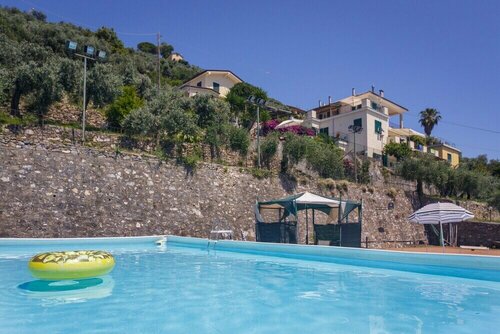 Villa Solaria, Prenota Villa Cottage a Riviera Ligure, Cottage
