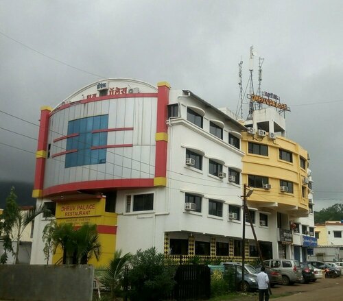 Hotel Dhruv Palace, Rezerwuj Hotel Trimbak 